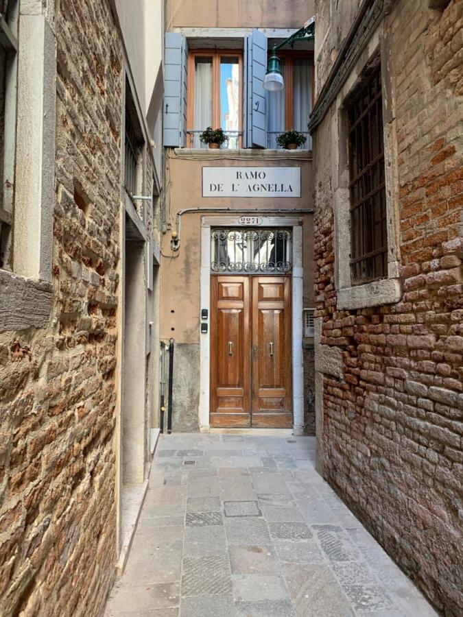 Regina - Romantic Studio Near Rialto Venezia Esterno foto